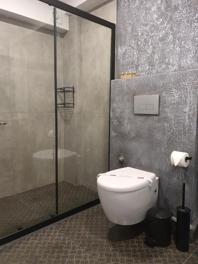 Готель Woynpoint Hotel&cafe *