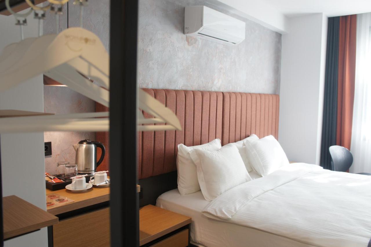Woynpoint Hotel&cafe Готель *
